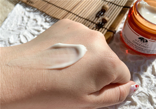 ORIGINS 品木宣言「肌肤放闪，透亮有感」七夕绝对走心保养攻略  美白 水煮蛋肌 新品 柔嫩 保湿 温和 明亮 紧緻毛孔 光滑 细緻 轻盈 无油 毛孔 第4张