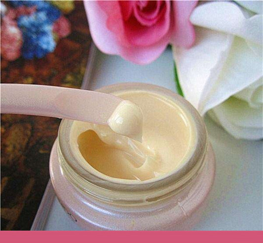 眼霜能当面霜用吗，眼霜能代替面霜用吗