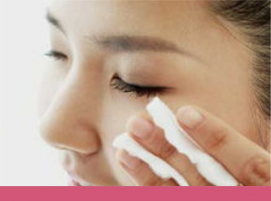 爽肤水和水乳的顺序，爽肤水和水乳区别