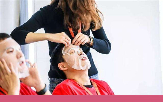 如何正确的使用面膜，面膜的正确使用方法几天一次