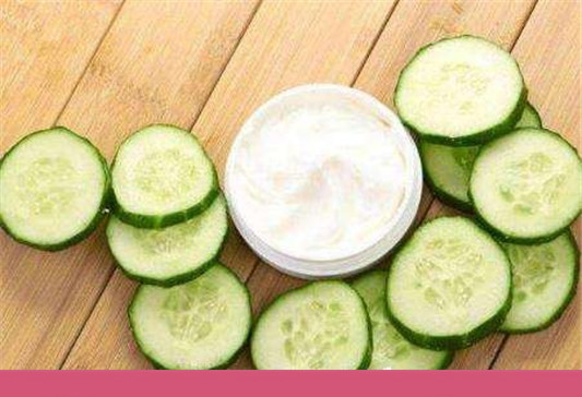 用黄瓜做面膜有效果吗，黄瓜敷面膜到底好不好