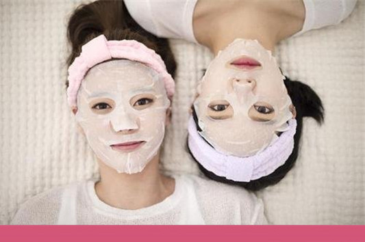 面膜白天敷好还是晚上敷好，三个时间段不要敷面膜  面膜 第2张