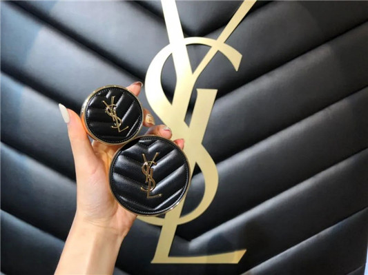 YSL圣罗兰**奢华皮革气垫「奢华内外升级 再次席卷全球」  YSL 圣罗兰 气垫 第4张