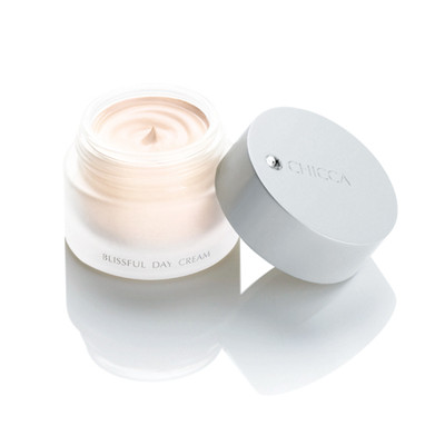 佳丽宝Chicca日霜成分表分析，功效说明