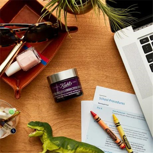 科颜氏全新紫玻A抗老面霜上市「管我几岁 年龄就要自定义」  科颜氏 面霜 第4张