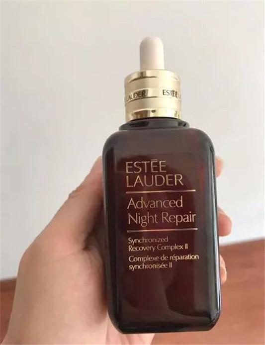 雅诗兰黛小棕瓶使用方法和功效是什么,花了大价钱千万别用错 雅诗兰黛 小棕瓶 第11张 雅诗兰黛小棕瓶使用方法和功效是什么,花了大价钱千万别用错 雅诗兰黛 小棕瓶 第11张