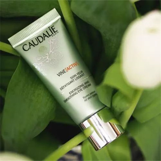 眼霜贵的才好用，这5支平价眼霜一样适合你  眼霜 第5张