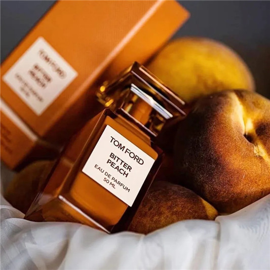 新香 | Tom Ford 苦桃新香 10月上市  上市 新品 第1张