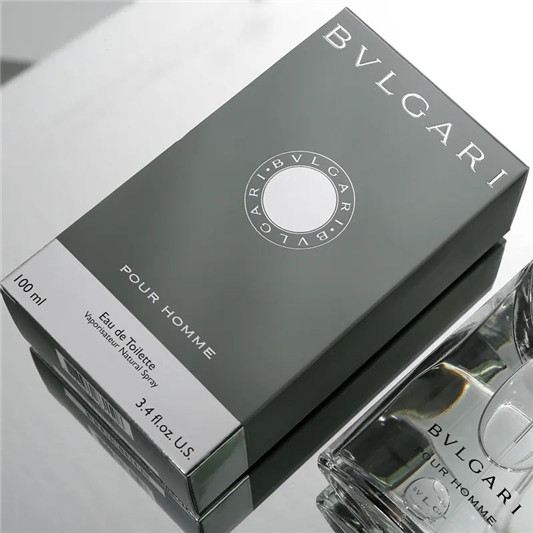 型男必备,最受欢迎的男士香水 香水 男士 第4张 型男必备,最受欢迎的男士香水 香水 男士 第4张