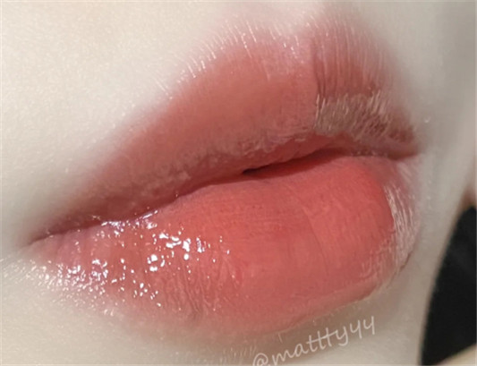 YSL新色黑管唇釉432口红试色，限定初吻茶奶昔来一支吧  YSL 圣罗兰 口红 第3张