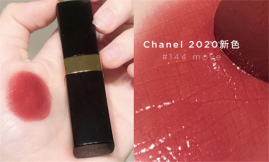 香奈儿coco flash炫光口红144试色，这个颜色太清透啦  香奈儿 口红 第1张