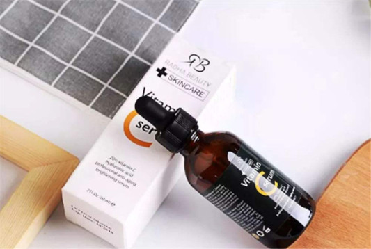 rb美白精华好用吗，radha beauty vc精华测评  美白精华 第1张