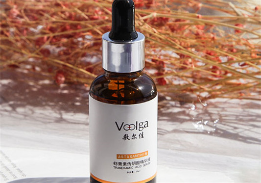 敷尔佳虾青素传明酸精华液白天能用吗，敷尔佳虾青素精华液使用测评  敷尔佳 虾青素 精华液 第1张