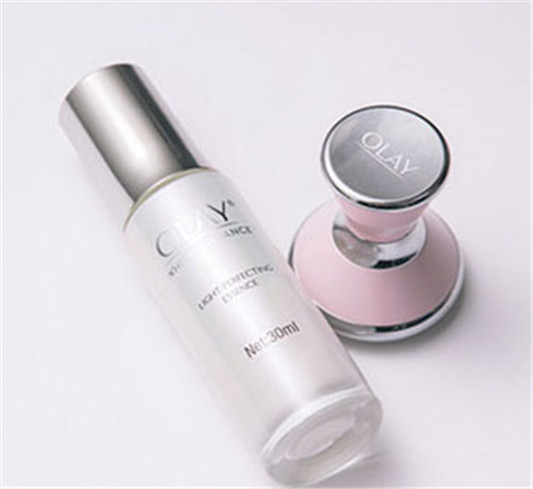 OLAY玉兰油光感小白瓶怎么样，使用方法，成分及价格  olay 玉兰油 美白精华 第12张