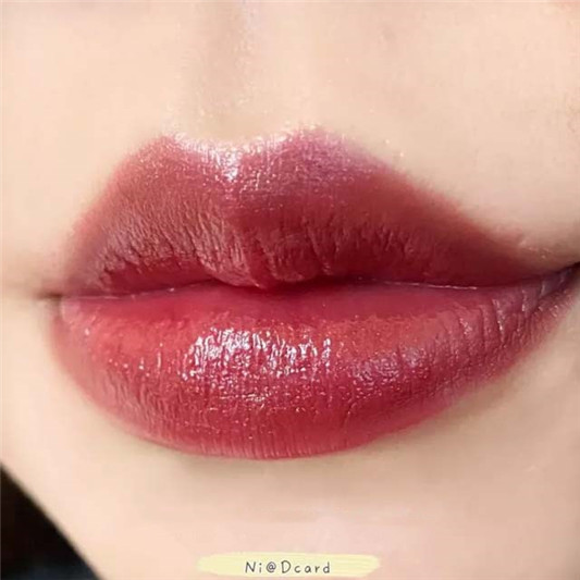 Gucci彩妆，黑管口红复古浆果色620+粉饼心得  GUCCI 口红 唇膏 彩妆 粉饼 第3张