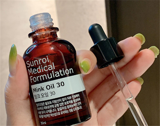sunroi貂油精华好用吗，sunroi貂油精华使用测评  精华液 第1张