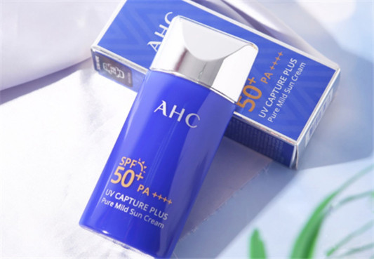 ahc小蓝瓶防晒是物理防晒还是化学防晒，ahc小蓝瓶防晒霜敏感肌能用吗  ahc 防晒霜 第3张