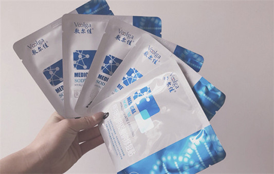 敷尔佳黑膜用完要洗吗，并非所有医美面膜都需清洗  敷尔佳 医用面膜 面膜 第1张