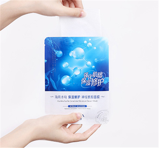 珀莱雅水母面膜怎么样，成分价格，有荧光剂吗  珀莱雅 面膜 第5张