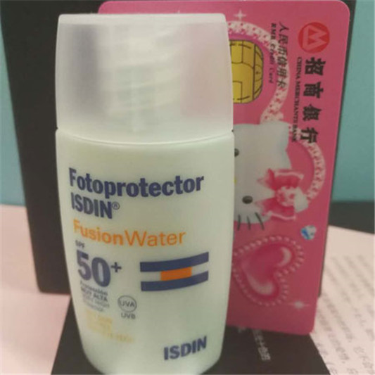 ISDIN怡思丁的防晒霜好用吗，清爽不油腻的防晒霜  怡思丁 防晒霜 第4张
