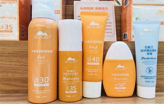 防晒霜和隔离霜的使用顺序，先隔离再防晒  防晒霜 隔离霜 第1张