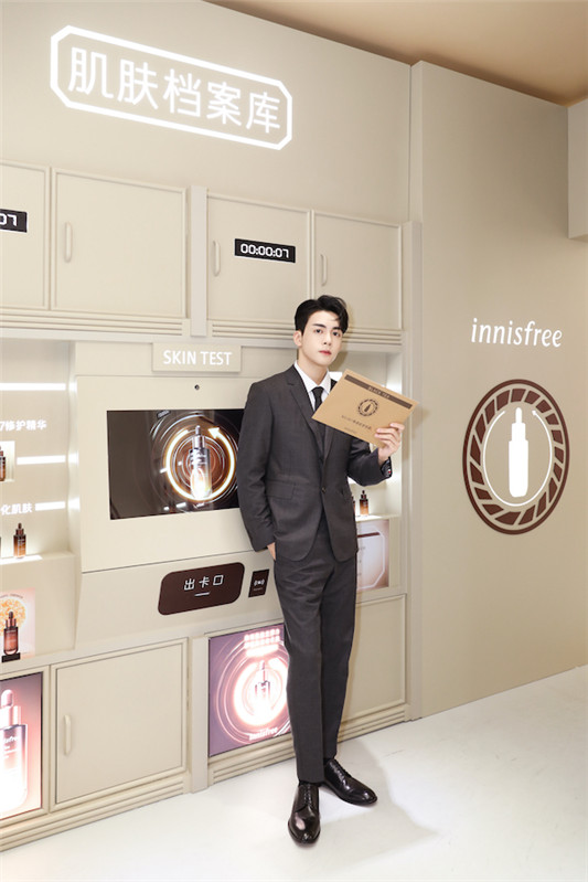 innisfree悦诗风吟快闪店曾舜晞化身一日特工  曾舜晞 天猫 天心 innisfree 资讯 第4张