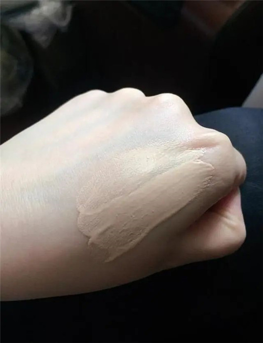 芭比布朗粉底液合集，虫草养肤，骨胶原滋养，宛若天生好皮肤  芭比布朗 粉底液 第13张