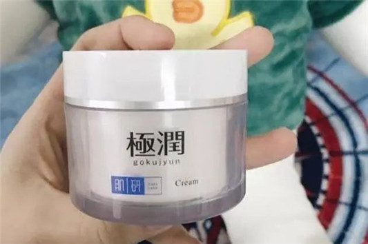 好物推荐，补水又温和不**，皮肤细腻这些护肤品不能少  护肤品 好物推荐 第2张