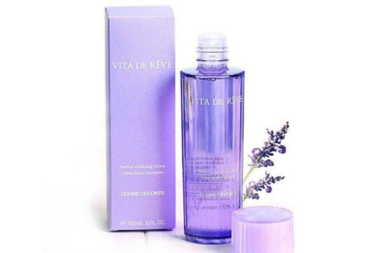 奥尔滨健康水和黛珂紫苏水哪个好 奥尔滨 黛珂 爽肤水 第1张