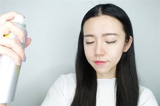 喷雾为什么越喷越干 保湿喷雾 第2张