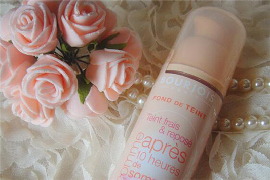 养肤不闷痘的粉底液 粉底液 SUQQU 第2张