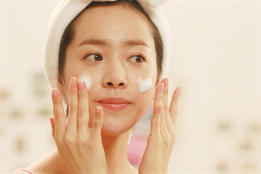 洁面啫喱可以天天用吗，多久用一次最好? 洁面啫喱 第1张