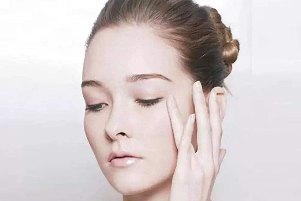 娇韵诗美白精华液成分 娇韵诗 精华液 第2张