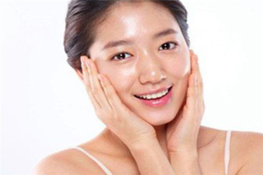 油皮痘痘肌爽肤水怎么选 爽肤水 油性肌肤 第1张 油皮痘痘肌爽肤水怎么选 爽肤水 油性肌肤 第1张