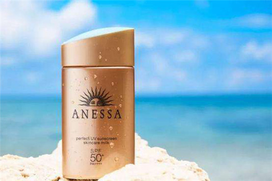 防晒霜保质期多久 防晒霜 护肤品 第2张