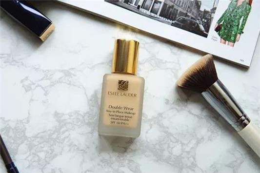 雅诗兰黛dw怎么选色号 雅诗兰黛 粉底液 第1张