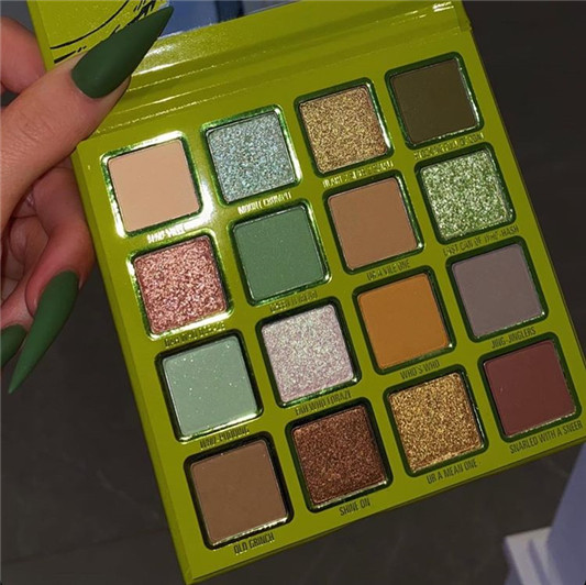 新品 | KylieCosmetics x GRINCH 联名彩妆系列 11月19日上市 联名 第8张 新品 | KylieCosmetics x GRINCH 联名彩妆系列 11月19日上市 联名 第8张