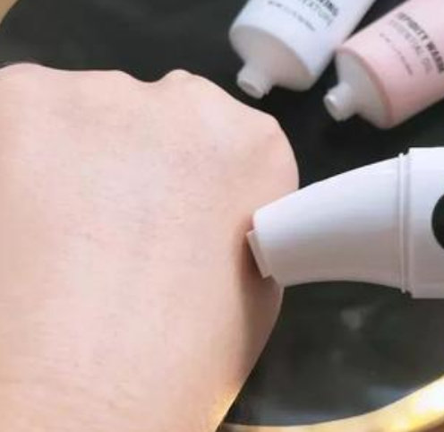 护手霜和润手霜有什么区别 护手霜 润手霜 美妆 第2张