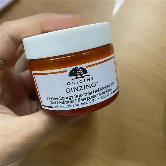 包含乳液功能的面霜,更适合冬天使用,保湿滋润要用这几款面霜 面霜 第4张 包含乳液功能的面霜,更适合冬天使用,保湿滋润要用这几款面霜 面霜 第4张