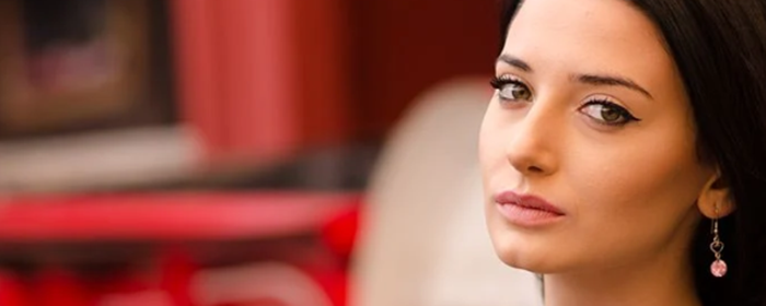 额头长痘怎么回事 额头长痘 美妆 第3张