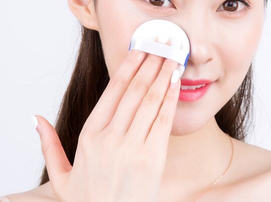 如何挑选适合自己的粉扑，上妆少不了它 粉扑 挑选粉扑 如何挑选适合自己的粉扑 美容 第1张