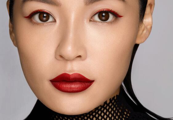 口红怎么搭配眼妆好看，眼影与口红色号也要配色 口红 口红搭配 口红怎么搭配眼妆 美妆 第3张