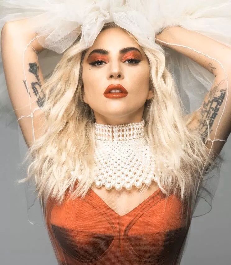 评评测测新品周报,蕾哈娜放过我吧,我没钱买高光了 评评测测 新品周报 美妆新品 美妆 第25张 评评测测新品周报,蕾哈娜放过我吧,我没钱买高光了 评评测测 新品周报 美妆新品 美妆 第25张