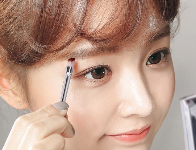我的脸型适合画什么样眉毛，如何根据脸型画眉毛教程 眉毛 根据脸型画眉毛 教你如何根据脸型画眉毛教程步骤图 美妆 第1张