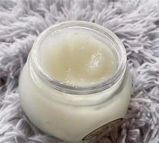 冬天头发打结分叉,收好精心准备的「护发锦囊」,摆脱「鸡窝头」 护发 第8张 冬天头发打结分叉,收好精心准备的「护发锦囊」,摆脱「鸡窝头」 护发 第8张