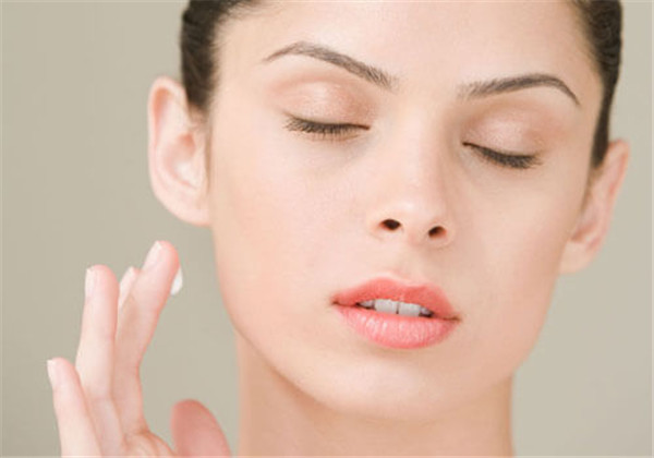 脸上起皮有什么妙招 护肤 第7张