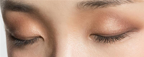 睫毛膏不卸妆可以吗，睫毛膏不卸会怎么样 护肤 第1张