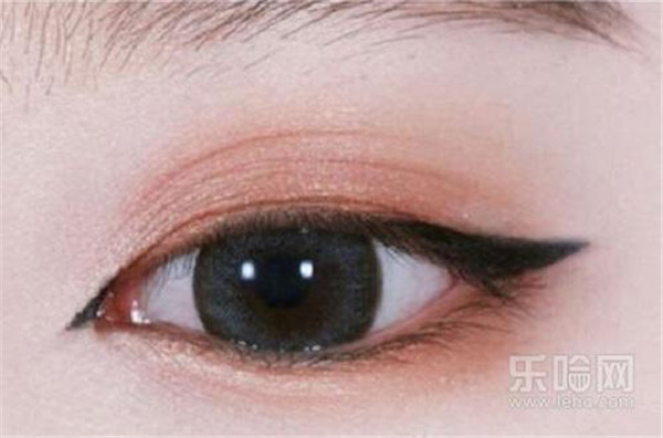 开眼角拆线后多久可以化妆 护肤 第3张