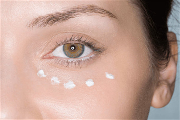 雅诗兰黛眼霜有灼热感是怎么回事 眼霜 雅诗兰黛 美妆 第2张