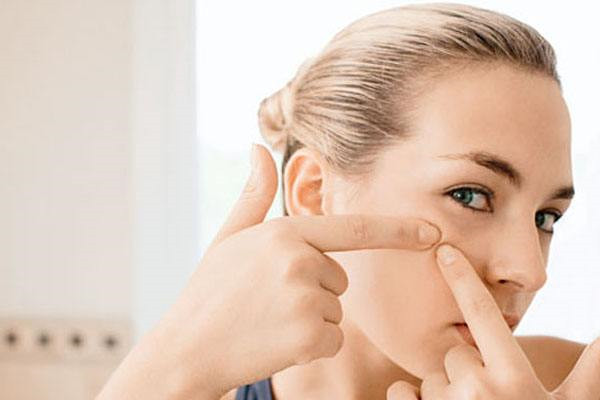 天热脸上长痘痘怎么办,痘痘疯长是什么原因导致的 痘痘 第2张 天热脸上长痘痘怎么办,痘痘疯长是什么原因导致的 痘痘 第2张